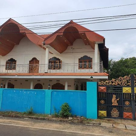 Hb Budget Rest Hotel Jaffna Exterior photo