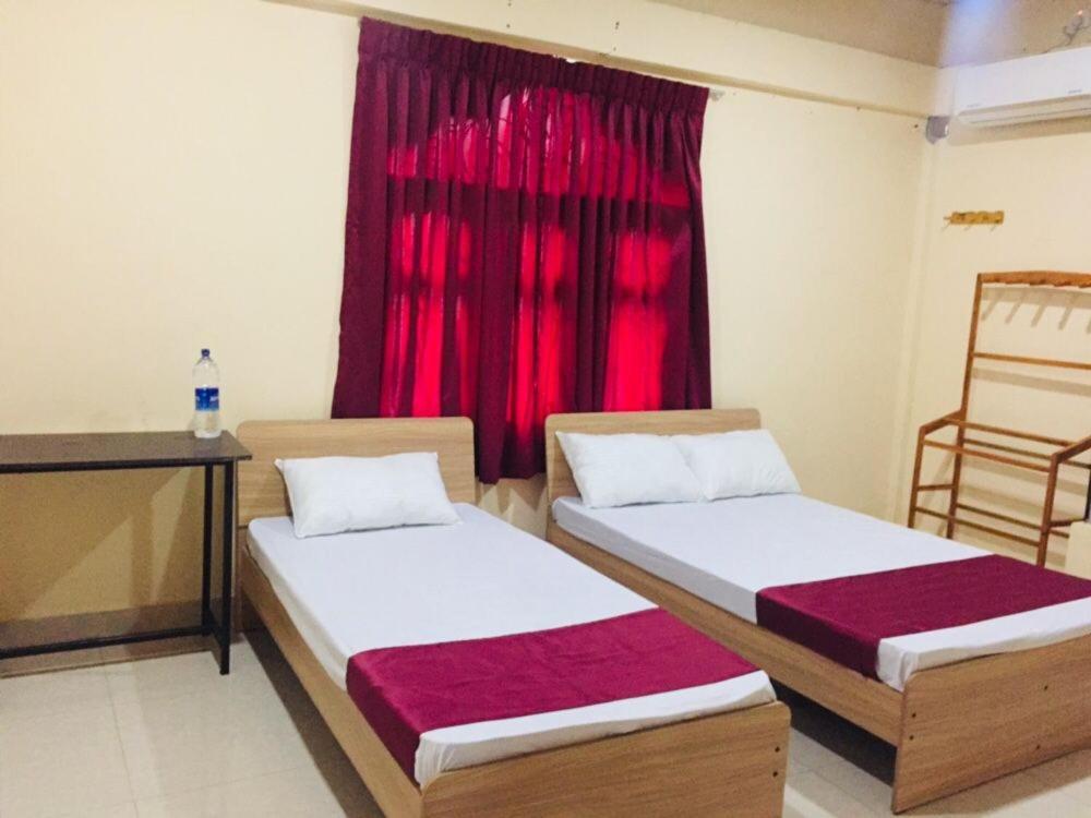Hb Budget Rest Hotel Jaffna Exterior photo