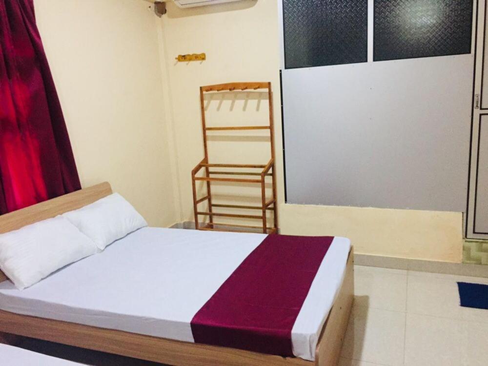 Hb Budget Rest Hotel Jaffna Exterior photo